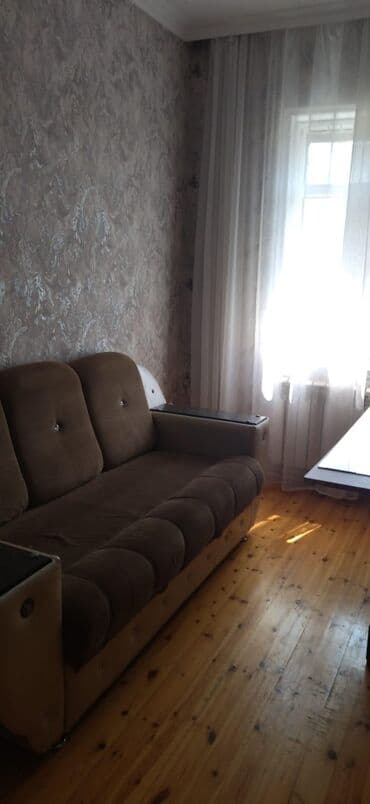 шкаф купе угловой в спальню: 3 qapılı güzgülü şkaf - Rəng: krem/bej tonları, dekorativ qızılı — 2