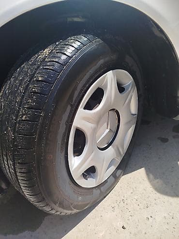 traktor te 42: Kolpak Mercedes-Benz R 16 — 3