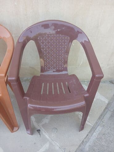 стулья бу: Plastik kreslolar bağ, balkon, kafe və ya digər açıq məkanlar üçün — 2