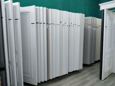 ag qapi modelleri: Ağ və açıq tonlarda interyer qapıları – klassik panelli dizaynlar — 1