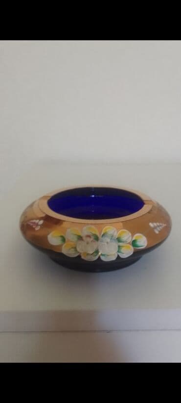 oglan sekilleri 2023: Bohemia külqabı. 90cı il. İşlənməyib — 1