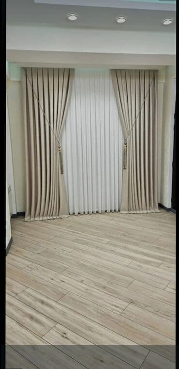 maqnit perde: Zərif ağ tül pərdə, üzərində incə naxışlarla bəzədilib. Otağınıza — 6