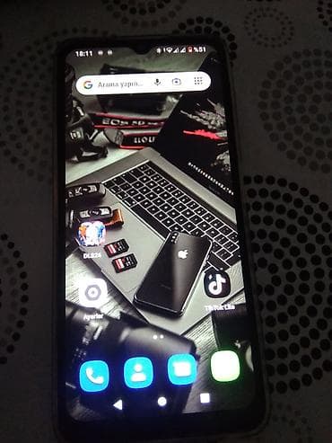 htc u play: Smartfon – Android - Ekran: damla-tipli çentikli, sensorlu tam ekran — 1