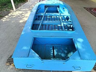 Metal qayıq satılır. Qiymətdə razilasmaq olar Möhkəm metal korpuslu — 2