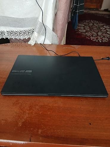 simsiz klaviatura: İşlənmiş ASUS Vivobook, 15.6 ", AMD Ryzen 5, 512 GB — 4