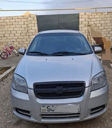 kia sorento 2006: Chevrolet Aveo: 1.6 l | 2008 il 265787 km Sedan — 4