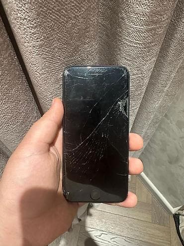 телефон fly ff177: IPhone 17, Черный, Битый — 2