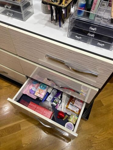 Салонная, медицинская мебель: Б/у, 2 двери Прямой шкаф, Гардеробный шкаф, Азербайджан — 3