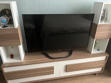 duz dolab: İşlənmiş, Düz TV altlığı, Polkalı, Laminat — 1