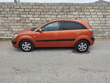 Kia Rio: 1.4 l | 2008 il Hetçbek