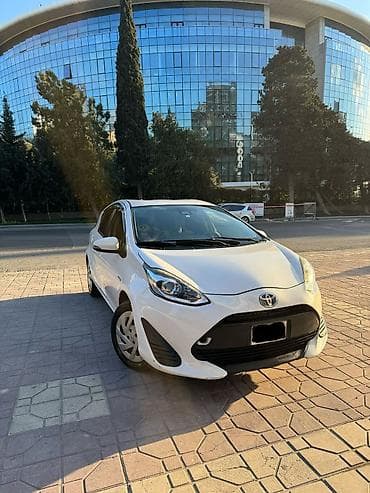 masin satilir: Toyota Aqua: 1.5 l | 2020 il Hetçbek — 2