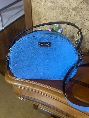 xarı bülbül: Çiyin çantası — 1