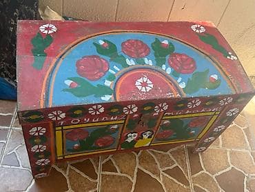 sandıq: Əl işiylə bəzədilmiş taxta sandıq - Material: kütləvi taxta, metal — 3