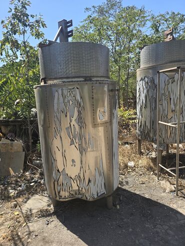 çənlər: Bak, Paslanmayan polad — 3