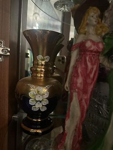 file: Məişət qabları dəsti - Boyalı, əl naxışlı dekorlu, ayaqlı iri — 7