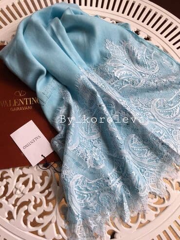 buxara papaq satisi: Brend şərflərin və yaylıqların replikası, qiymətlər 25 manatdan — 8