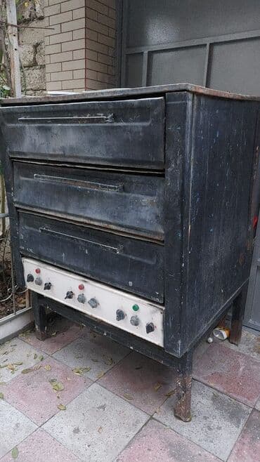 Rus peçi 3 faza. Tam işləkdir.15 listi var. Tecili satilir. Qiymet 450