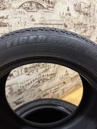 Диски: Б/у Шина 235 / 50 / R 17 — 4