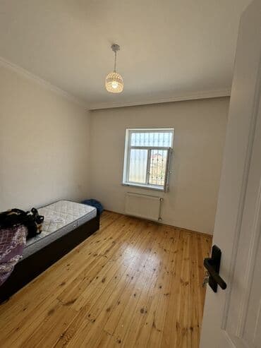 qobuda: 81 kv. m, 3 otaqlı, Kombi, Qaz, İşıq — 4