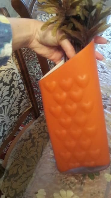 şəkillər zəfər gününə aid rəsmlər: Guldan gullerle birge — 2