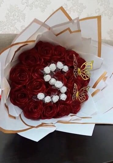 süni gul: Sifarisle hazirlanir — 2