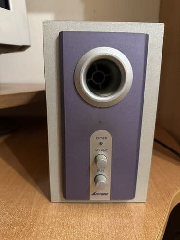 kalonka qutusu: LanWord markalı subwoofer/masaüstü akustik sistemin mərkəzi bloku — 1