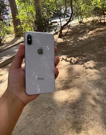 iphone x qiymeti 2 ci el: IPhone X, 256 GB, Gümüşü, Face ID — 3