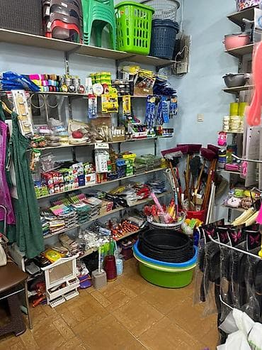 qax emlak: Hazır biznes satılır. Öz işim var 2 ci iş olaraq bu mağazanı açdım ama — 3