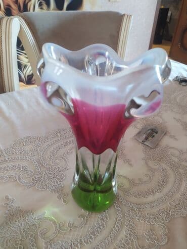 alcipan fiqurlari 2019: Bir vaza — 1