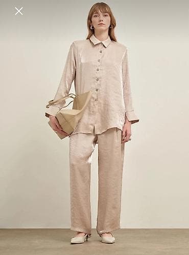 dest geyim: Qadınlar üçün iki hissəli dəst – parıltılı bej rəng - — 2