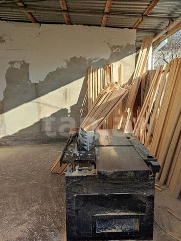 Rəndə,Sovettökmə çuqun. Zavod malı əlavə birləşən hissələri var qapi