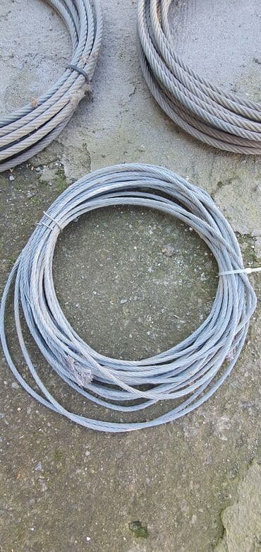 Tros. İzolyasiya olunanda var. Qiymet ölçüye görə deyisir. 50