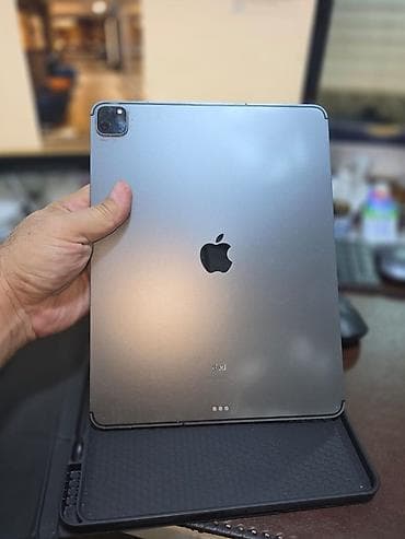 ipad pro: Apple iPad Pro (12.9") – Space Gray - Böyük 12.9 düymlük Liquid — 2