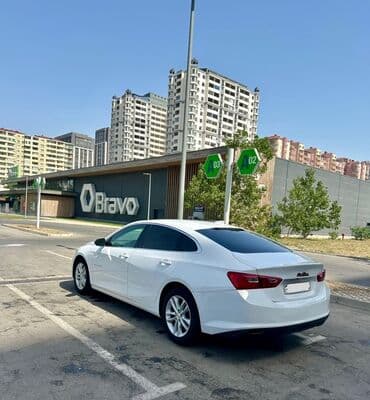 заводские тонированные стекла: Chevrolet Malibu: 1.5 л | 2017 г. 16200 км Седан — 5
