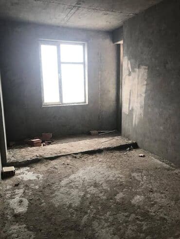 kohne gunesli: Bakı, 3 otaqlı, Köhnə tikili, 52 kv. m — 2