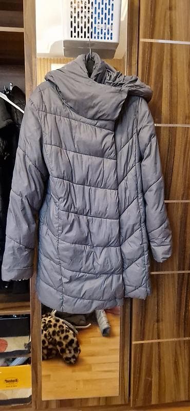 Qadınlar üçün qışlıq pufik kurtka - Rəng: boz - Model: diz altına