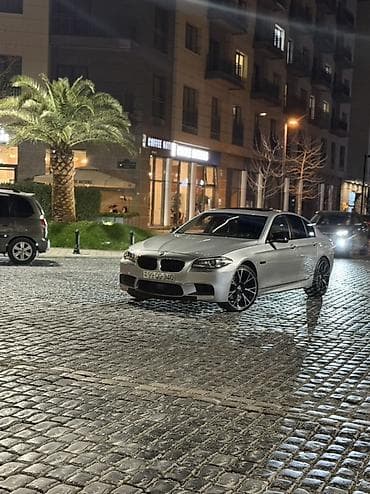 bmw oluxana baksol: Böyük manitor Boyük gozik 4 knopkadan ibaratdi Head up (elektron — 6