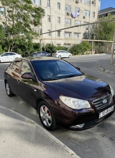 Hyundai Elantra: 1.6 l | 2007 il Sedan