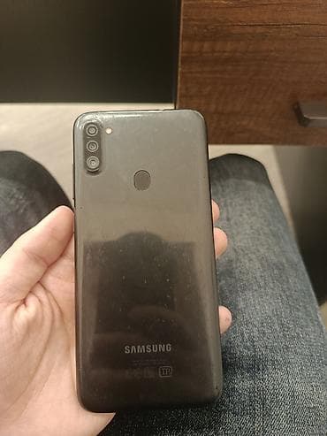 smart box: Samsung Galaxy A11, 32 GB, rəng - Qara, İki sim kartlı — 4