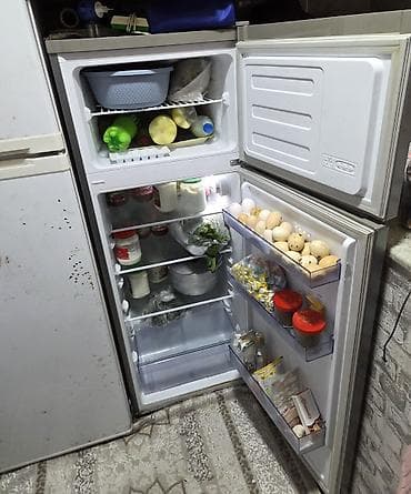 Техника для кухни: Б/у 2 двери Beko Холодильник Продажа, цвет - Серый — 3