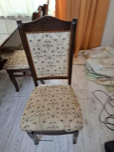 Klassik üslubda yemək otağı üçün taxta stul dəsti. Xüsusiyyətlər: - — 1
