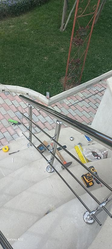 nerjavika bak: Paslanmayan poladdan nerjaveyka (inox) pilləkən məhəcəri - Material — 5