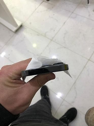 i 15 pods: IPhone 14 Pro, 256 GB, Qara — 6
