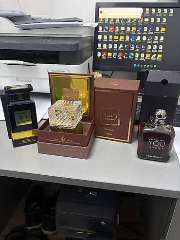 devit 3: Parfüm seti – 3 ədəd, 100 ml Eau de Parfum - Emporio Armani Stronger — 3