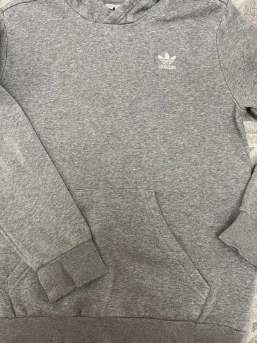 Boşqablar: Tolstovka na malchika 12-13 let. adidas original — 2