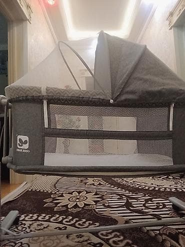 COOL BABY elektrikli beşik/yan beşik - Rəng: boz (mesh yanlıqlar) - — 2