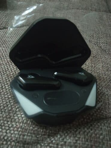 simsiz qulaqcıq: Gaming üslublu TWS simsiz qulaqlıq - Futuristik dizaynlı, zirehvari — 4