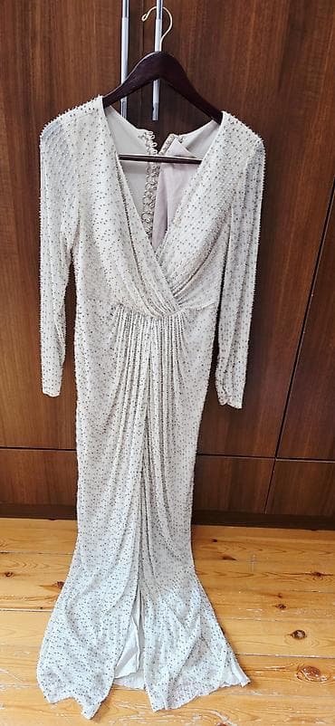 beden kremi: Zərif gecə paltarı - Rəng: açıq krem/ivori - Uzunluq: maxi, arxa — 2