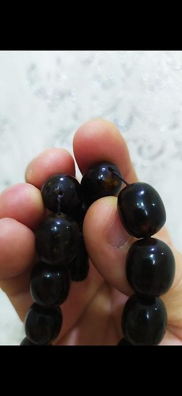 Qədimi kalninqradın məşhur qara kəhrəba təsbeh özünə məxsus təbii iyi — 2
