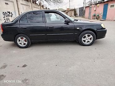 hyundai sonata 2010: Hyundai Accent: 1.5 l | 2005 il Sedan — 4